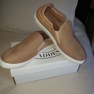 Steve Madden Sneakers
